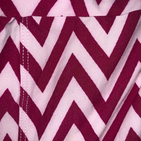 Lularoe Tall & Curvy Chevron Leggings Striped - Picture 3 of 5